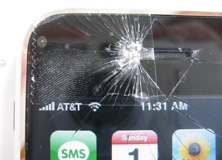 разбитый экран Apple Iphone 2g