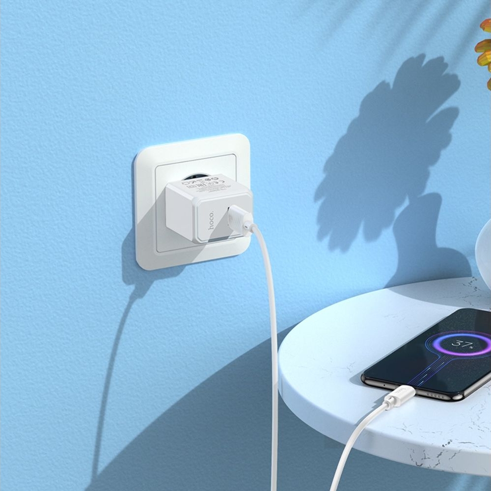 Сетевое зарядное устройство Hoco CS11A, USB, белое, с кабелем USB на MicroUSB