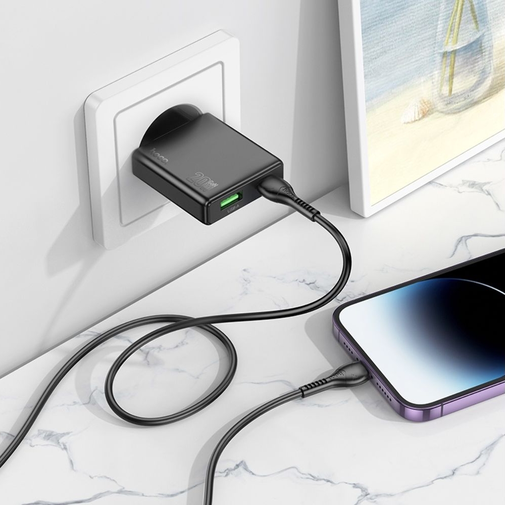 Сетевое зарядное устройство Hoco N38 USB/ Type-C, Quick Charge, PowerDelivery, с кабелем Type-C на Lightning, черное