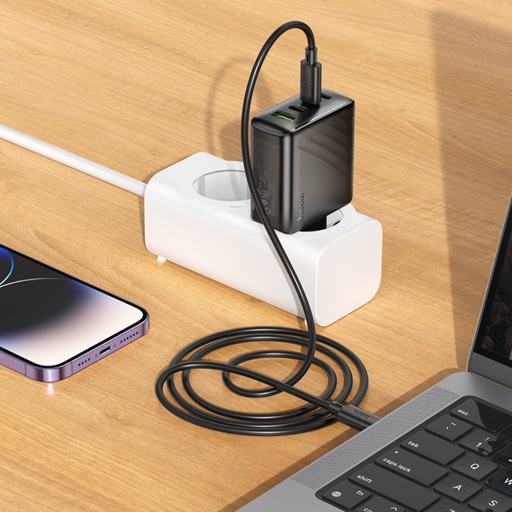 Сетевое зарядное устройство Hoco CS27A USB/ 3 Type-C PD 67W black