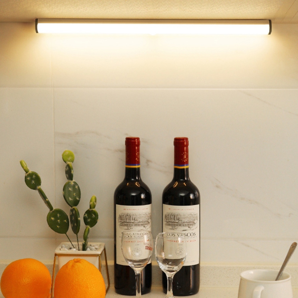 LED светильник 020-3 с аккумулятором, датчиком движения и освещенности 20 см 3W алюминиевый серебристый